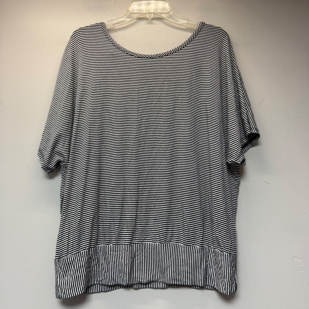 Trina Turk Striped Dolman Top Women L Black White Excellent V-Neck 2012107TJ1